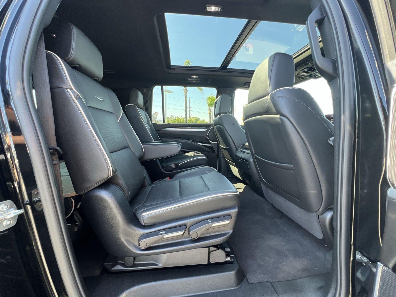 2025 Cadillac Escalade ESV Sport