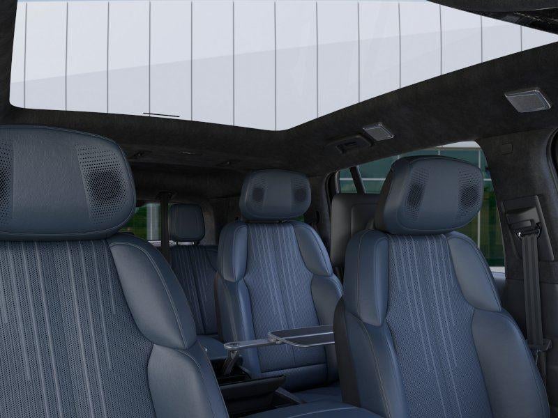 2025 Cadillac ESCALADE IQ Luxury 2