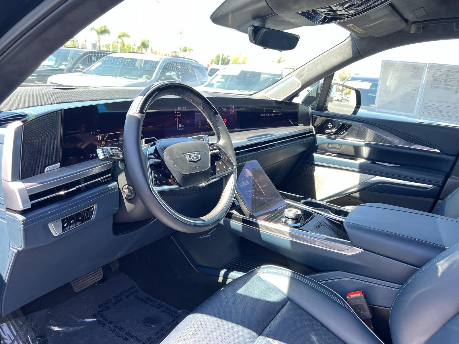 2025 Cadillac ESCALADE IQ Sport 2