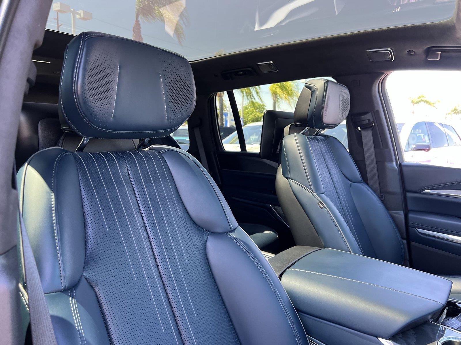 2025 Cadillac ESCALADE IQ Sport 2