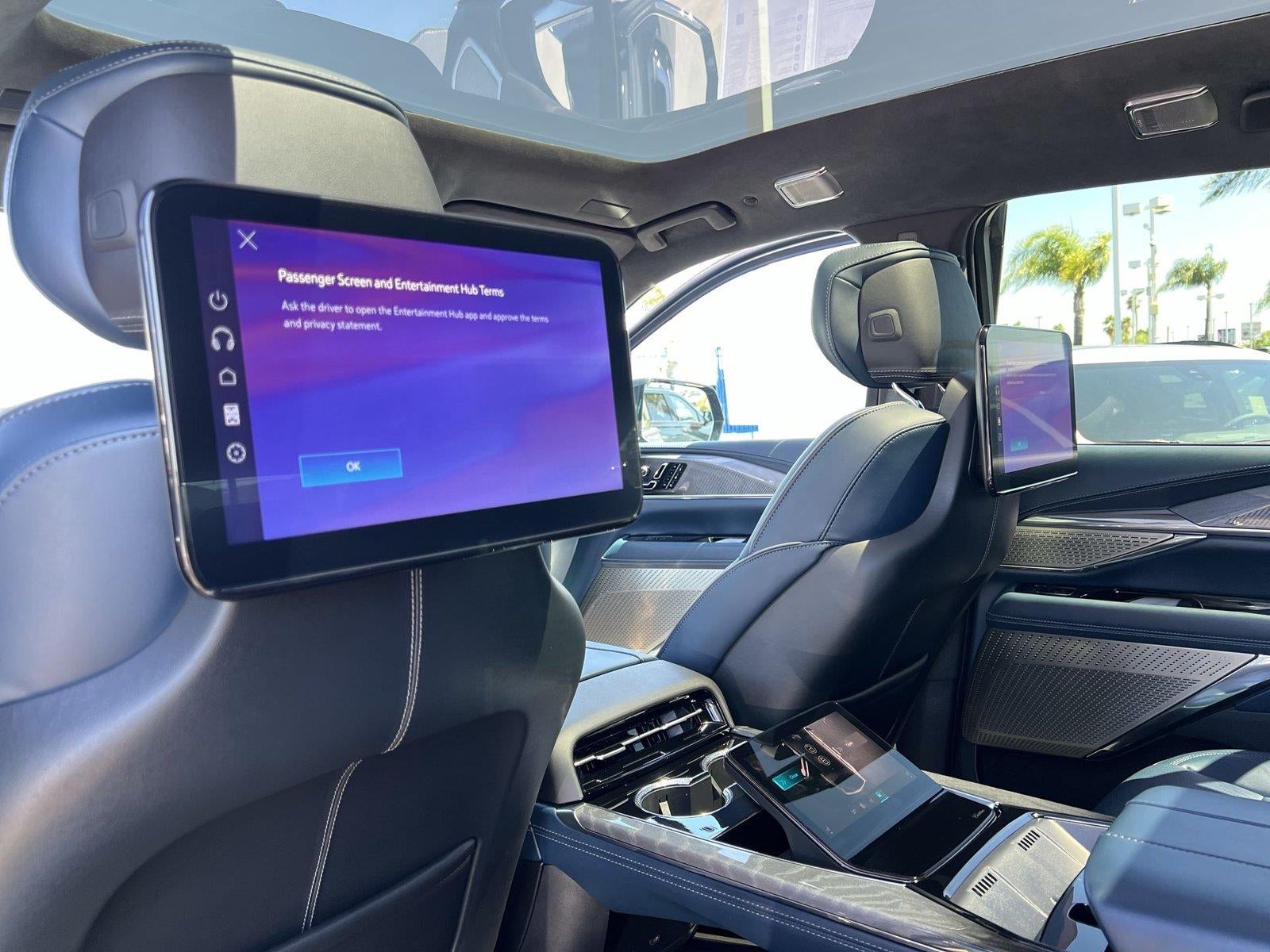 2025 Cadillac ESCALADE IQ Sport 2