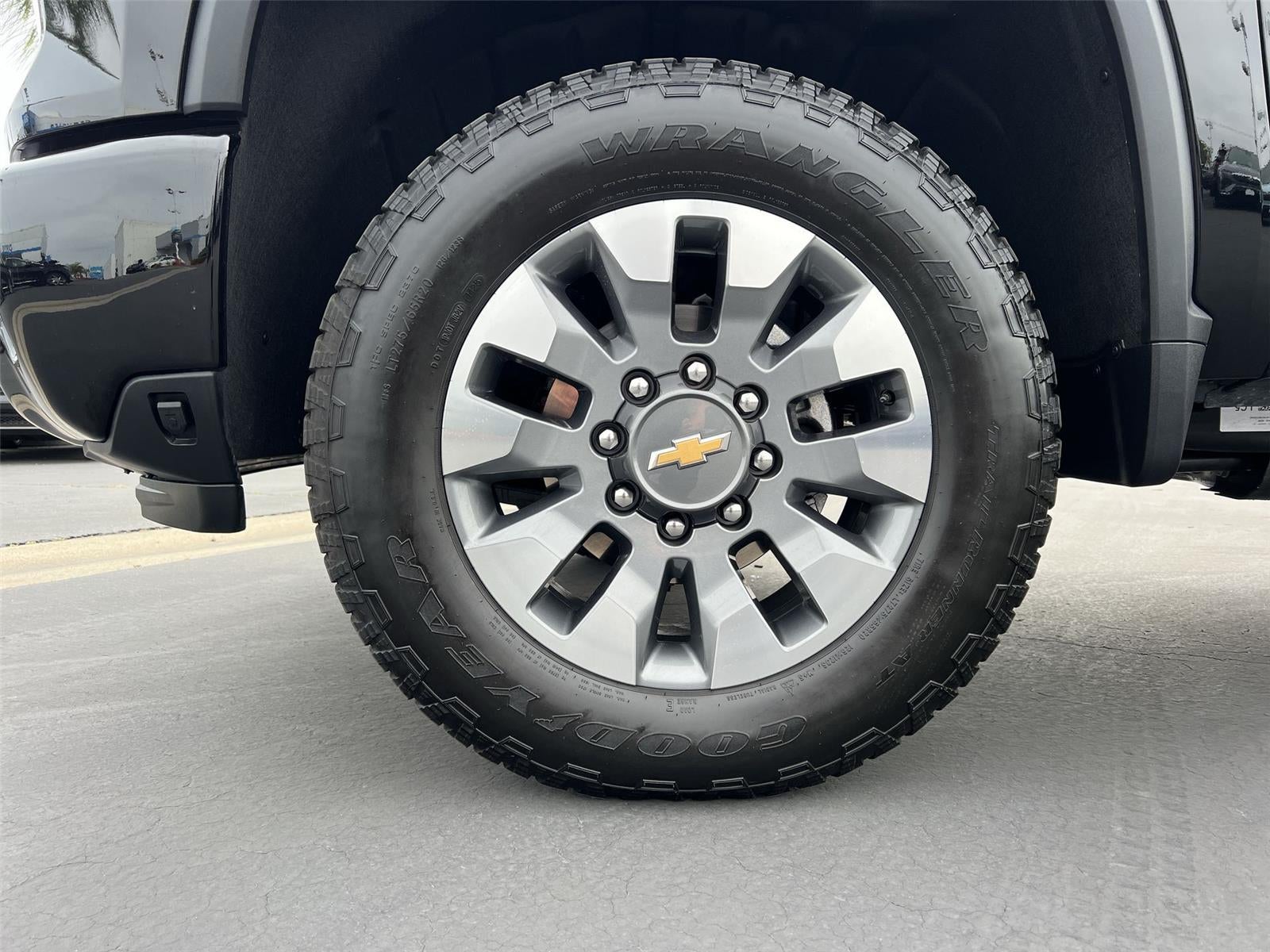 2025 Chevrolet Silverado 2500 HD Custom