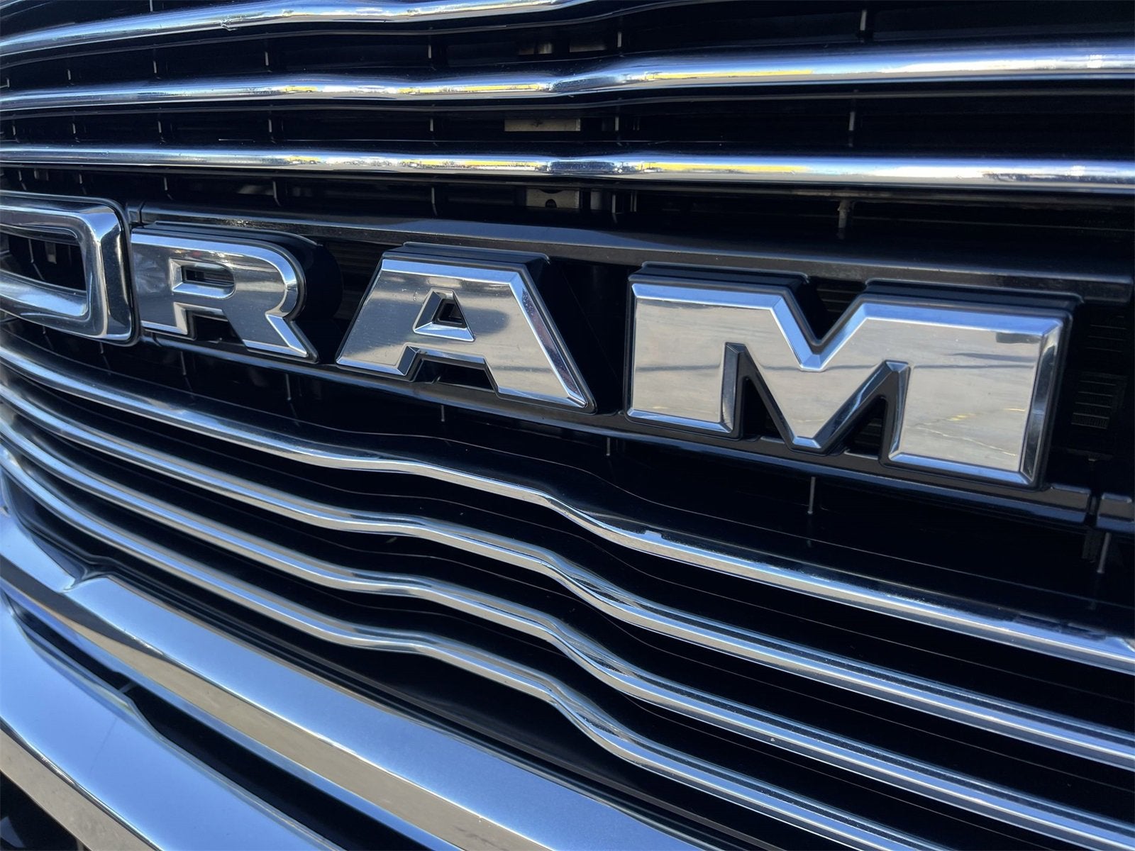 2022 RAM 2500 Laramie Crew Cab 4x4 6'4" Box