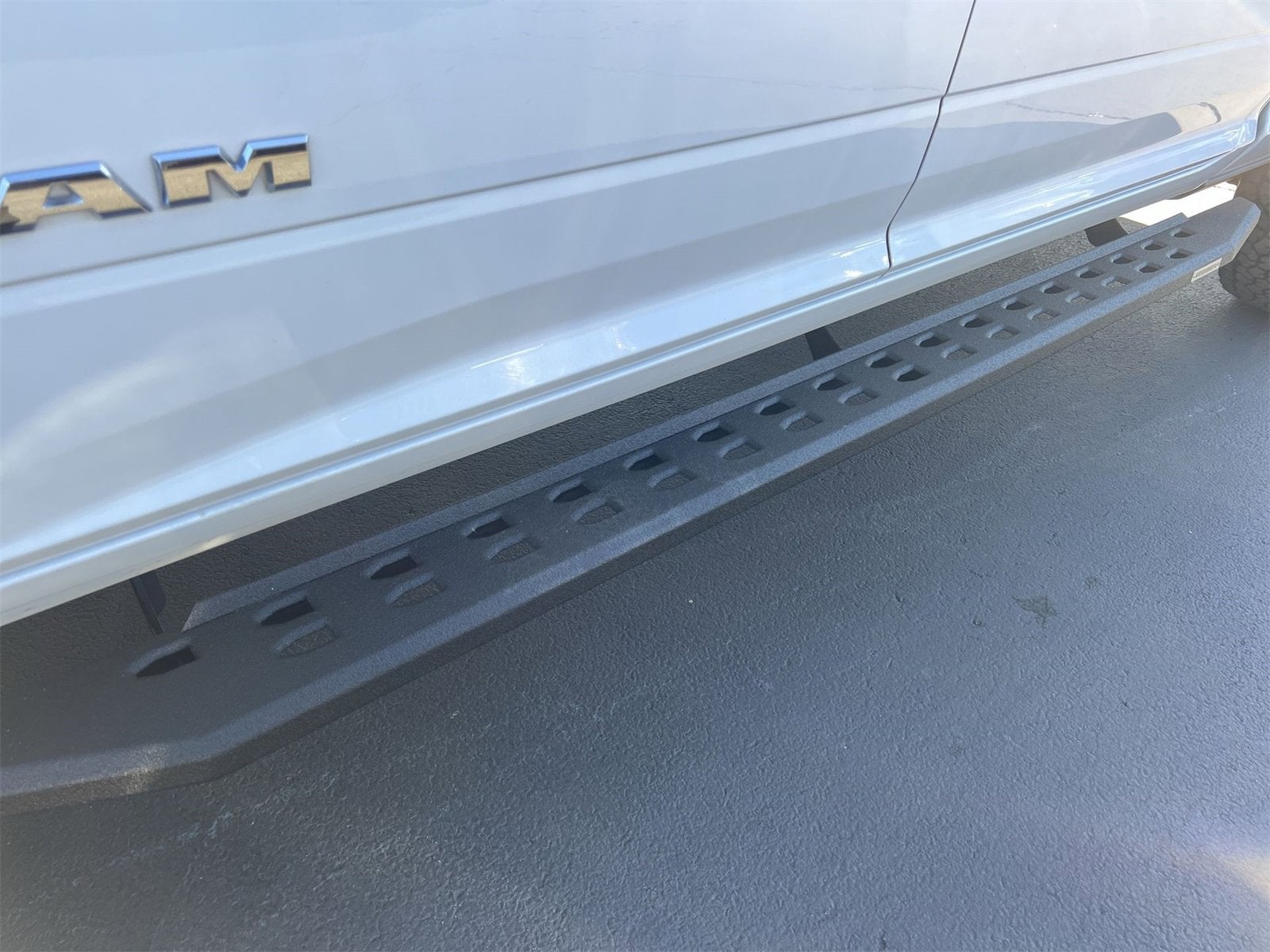 2022 RAM 2500 Laramie Crew Cab 4x4 6'4" Box