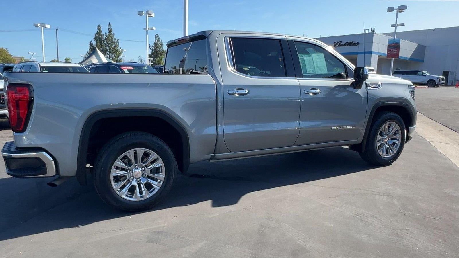 2025 GMC Sierra 1500 SLT