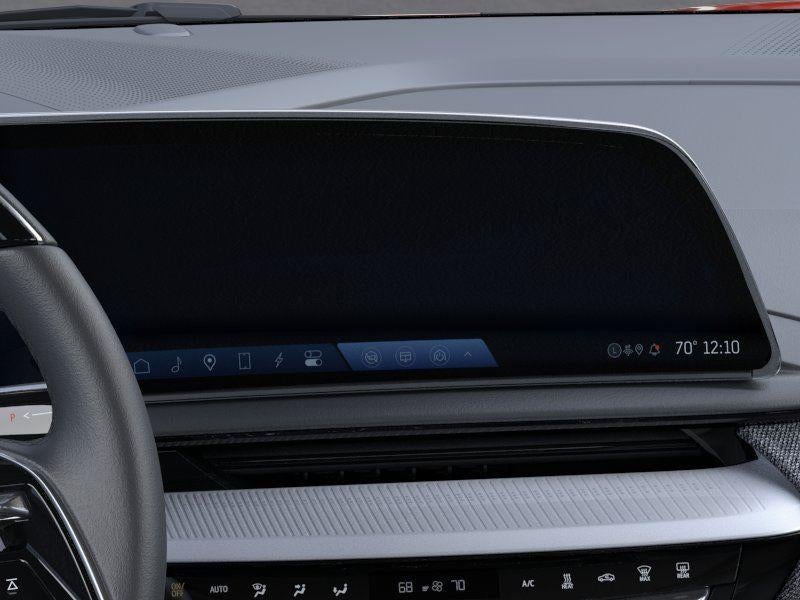 2026 Cadillac OPTIQ Premium Luxury