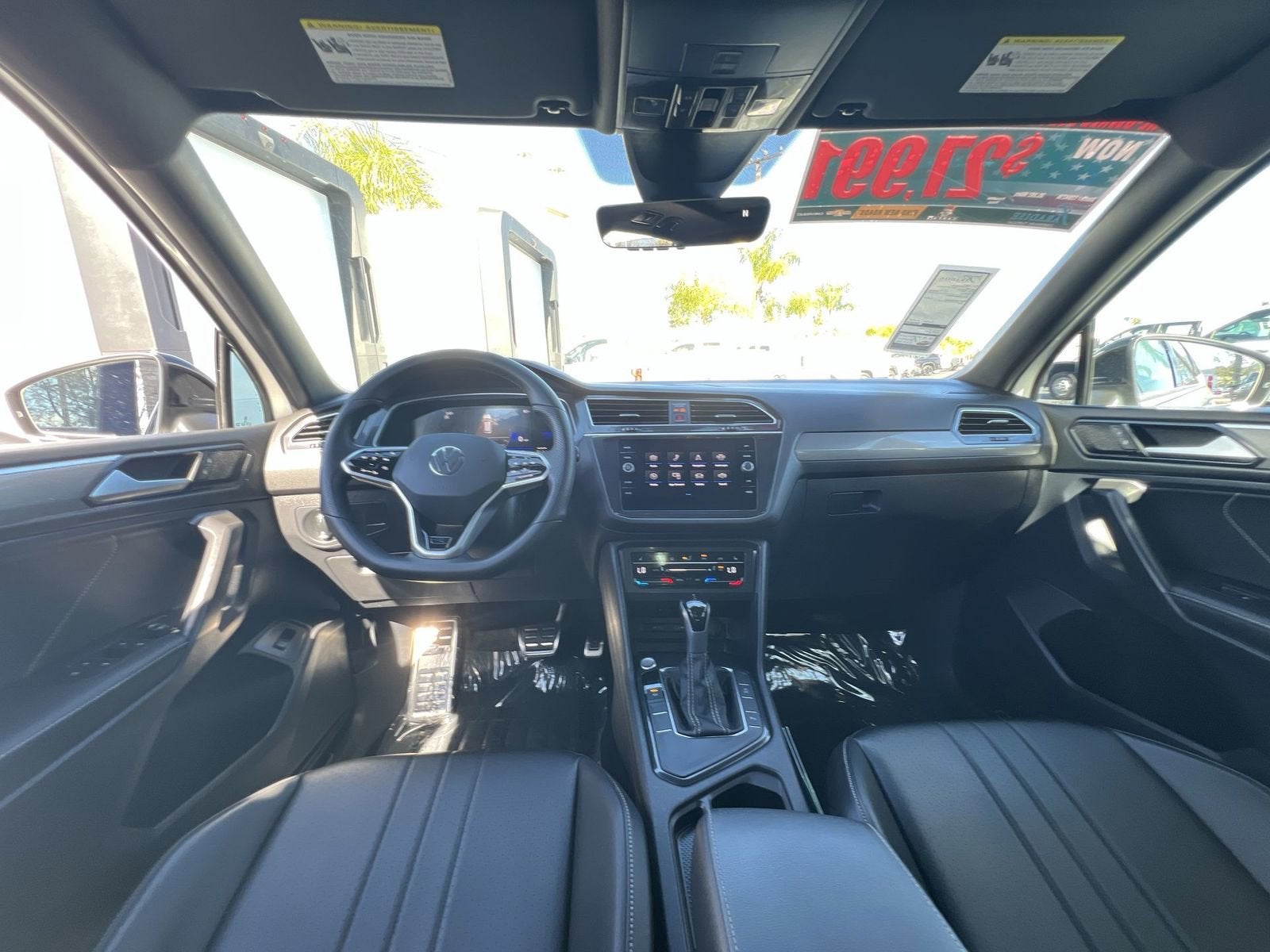 2024 Volkswagen Tiguan 2.0T SE R-Line Black