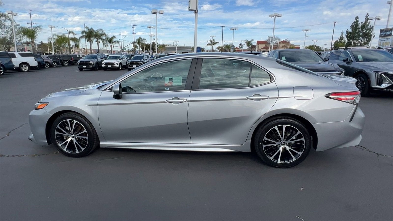 2019 Toyota Camry SE