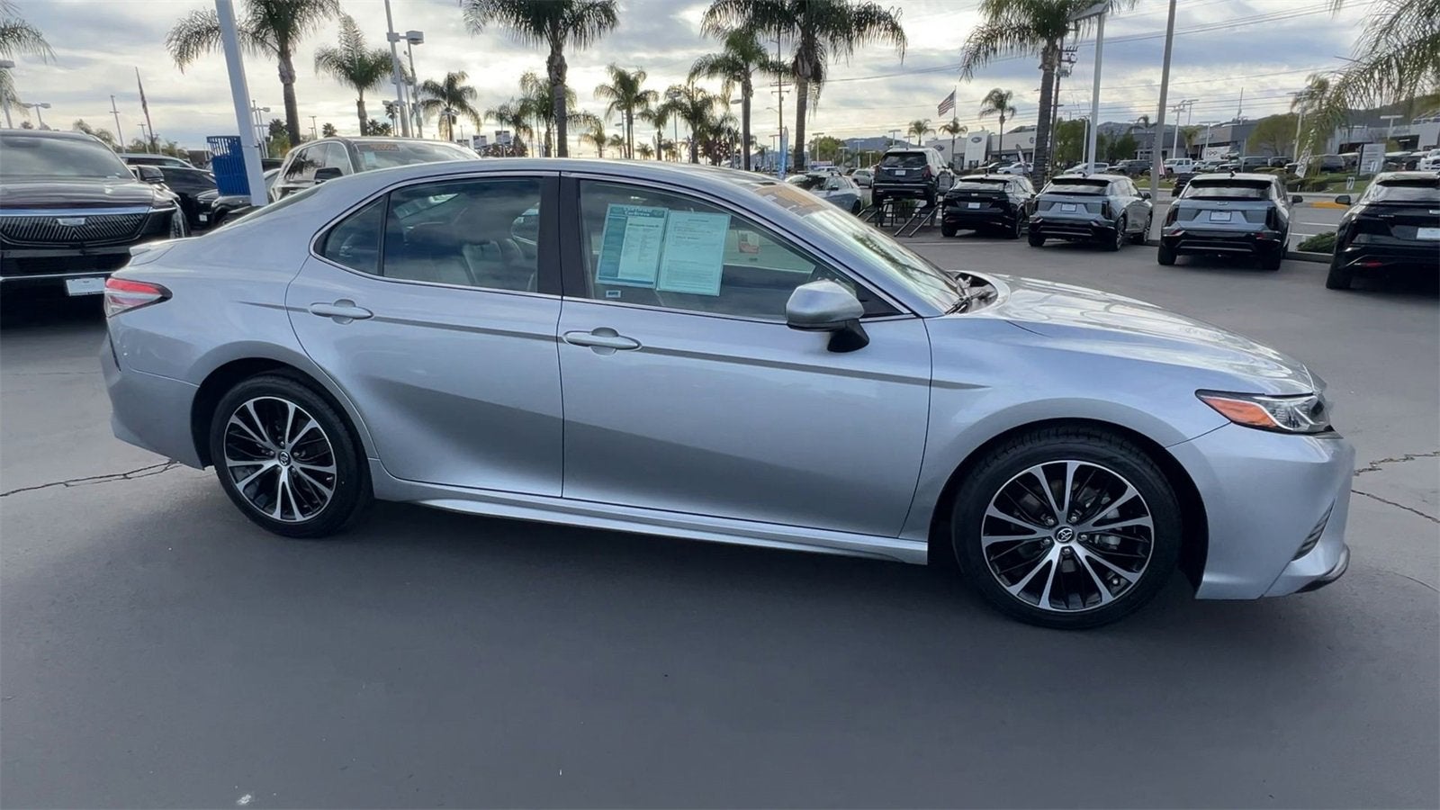 2019 Toyota Camry SE