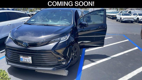 2025 Toyota Sienna Woodland Edition