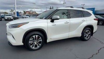 2021 Toyota Highlander Hybrid XLE