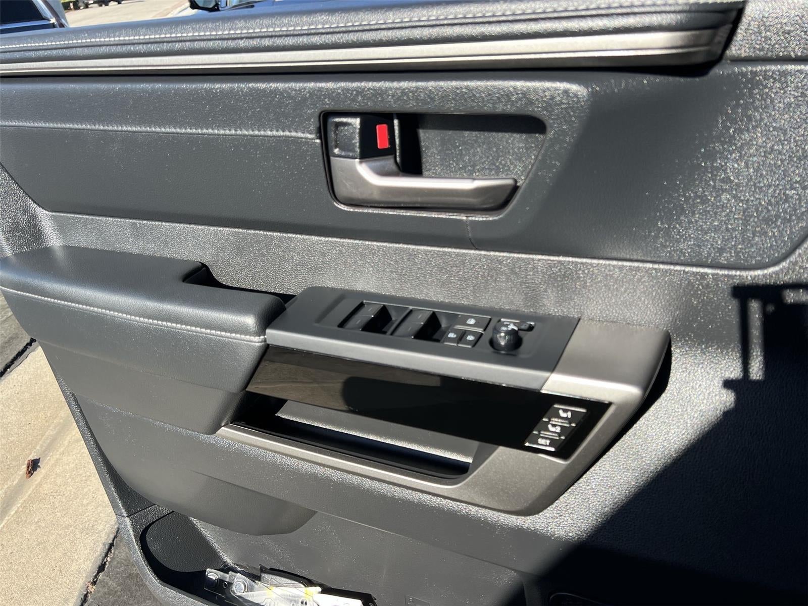 2026 Toyota Tundra Limited CrewMax 5.5' Bed