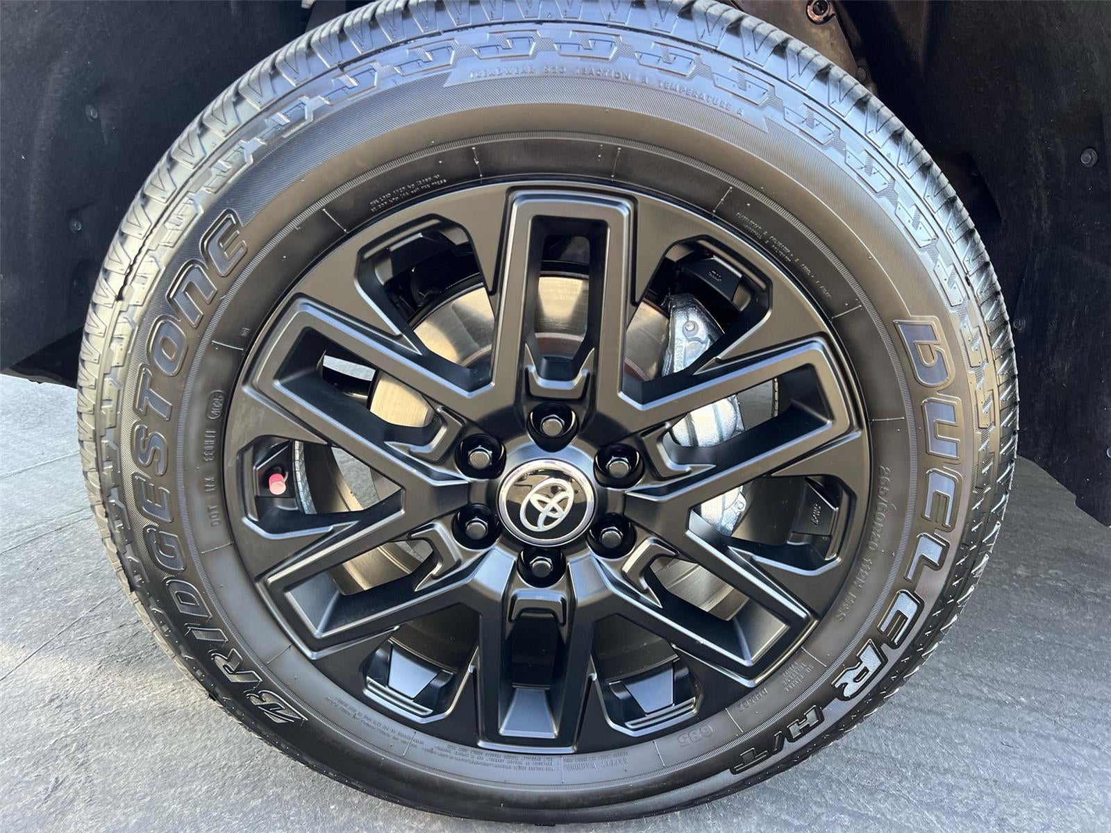 2026 Toyota Tundra Limited CrewMax 5.5' Bed