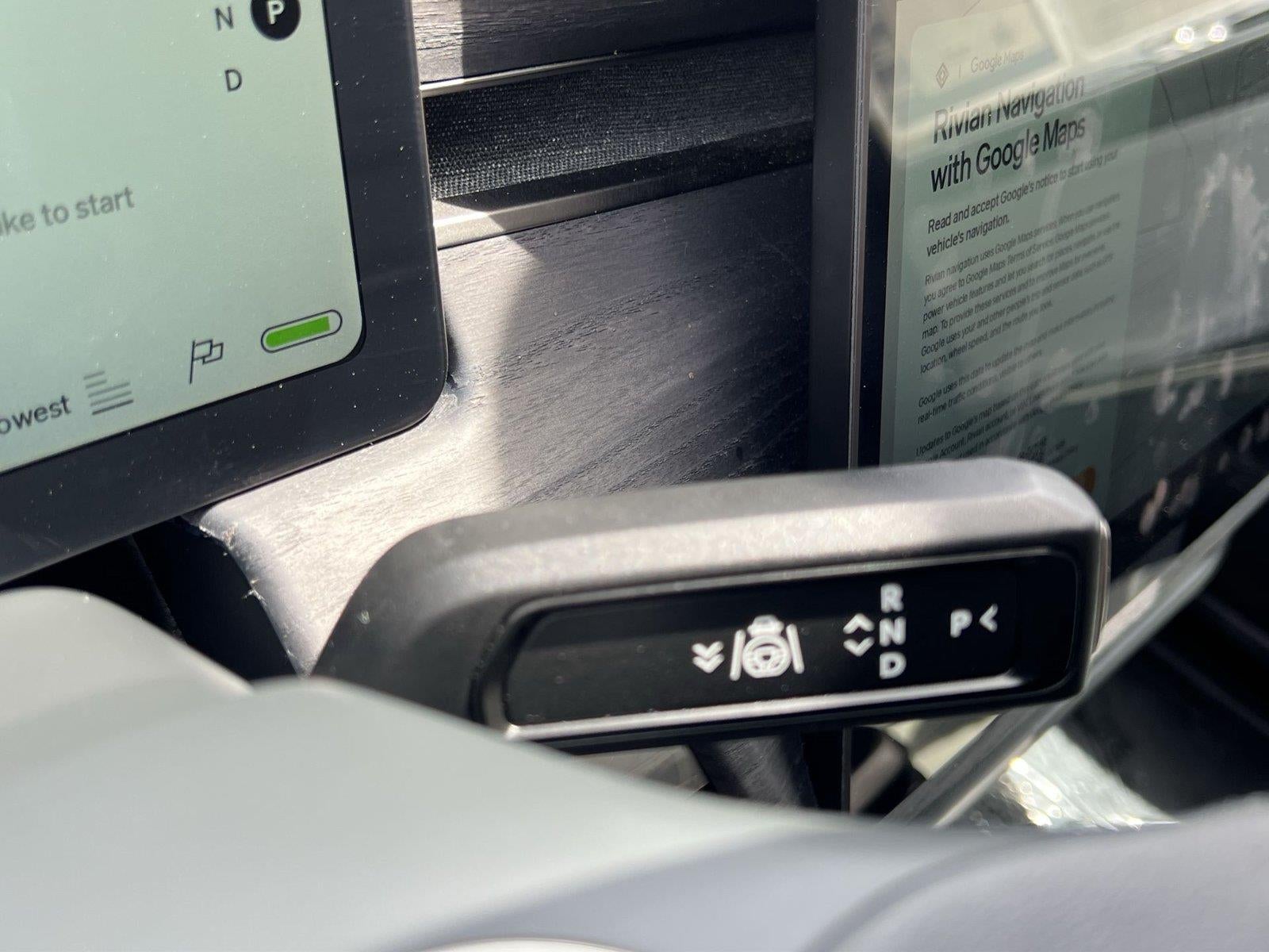 2023 Rivian R1S Adventure