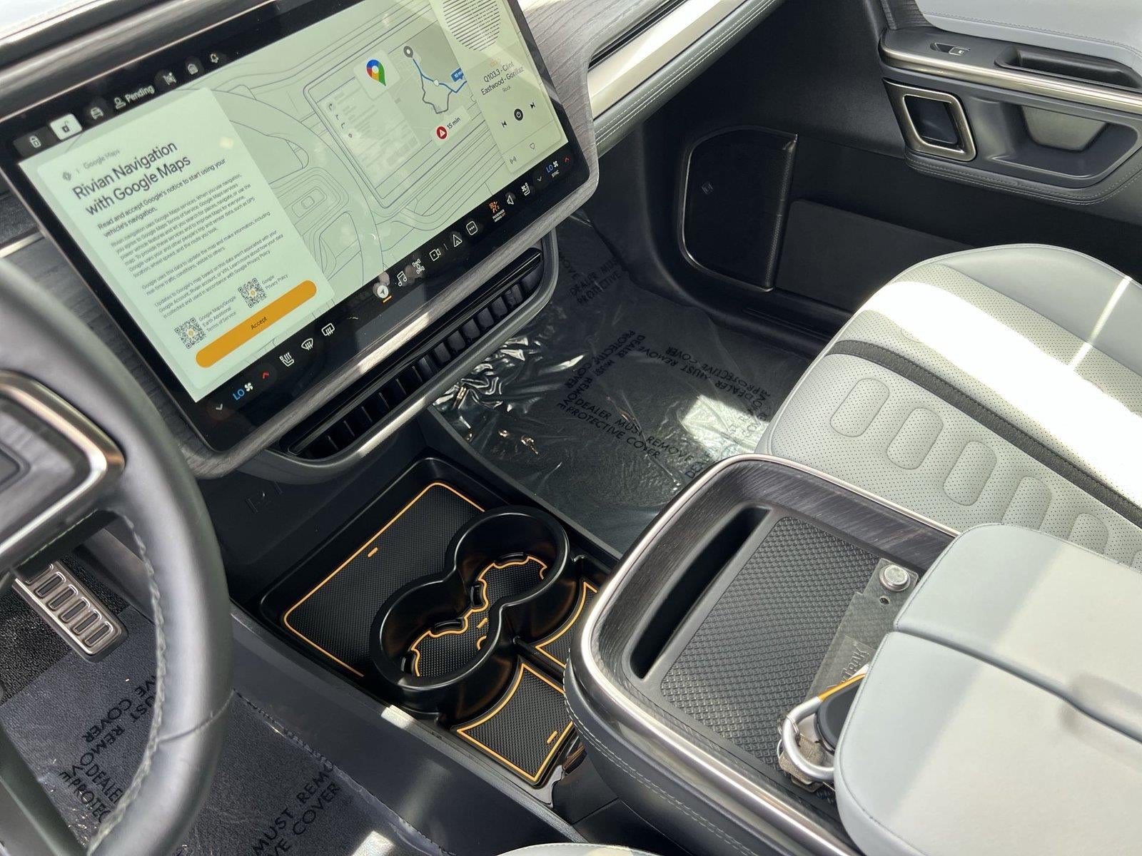 2023 Rivian R1S Adventure