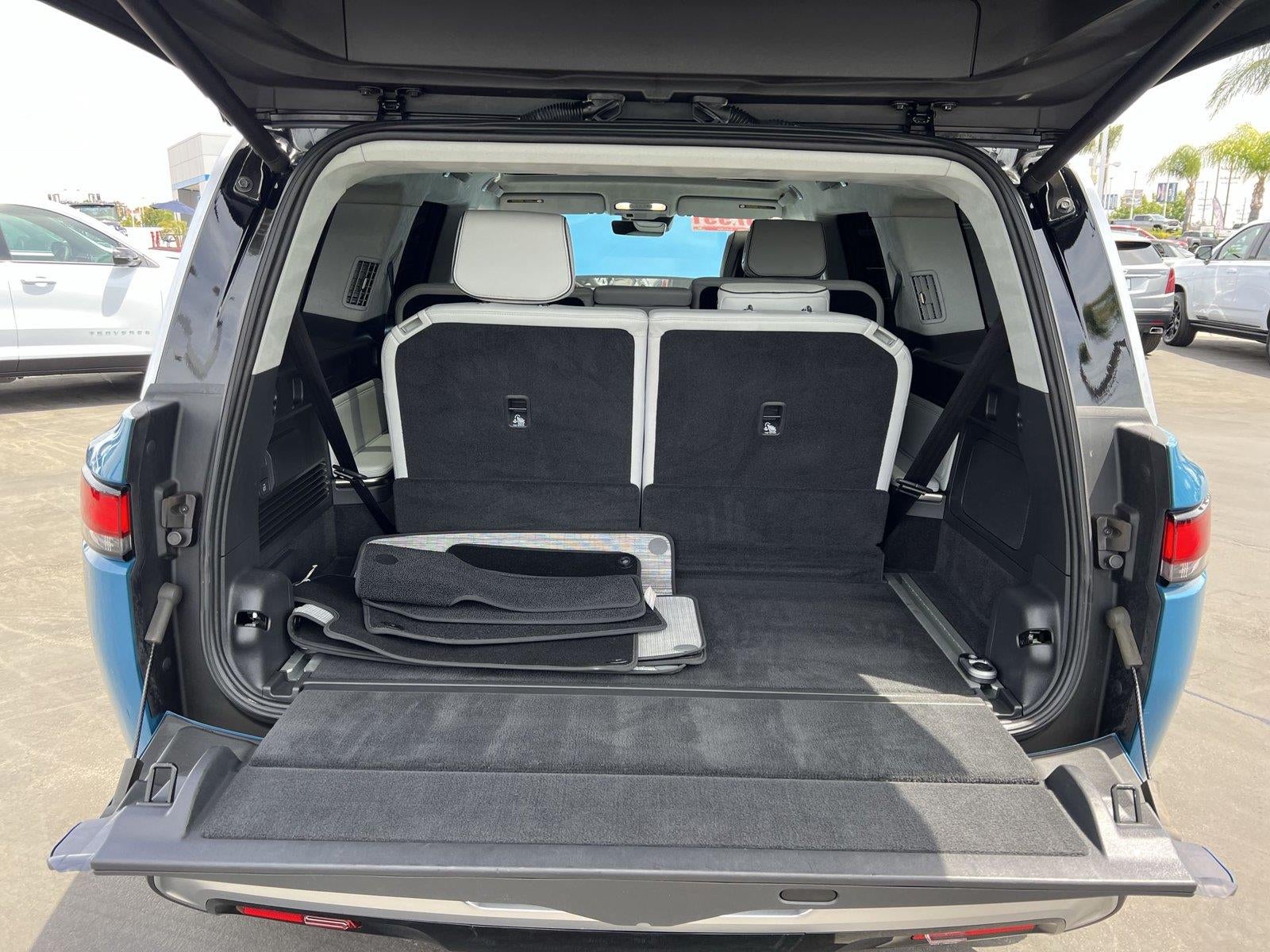 2023 Rivian R1S Adventure