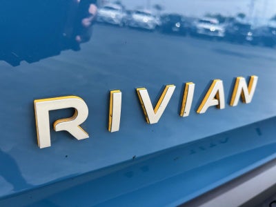 2023 Rivian R1S Adventure