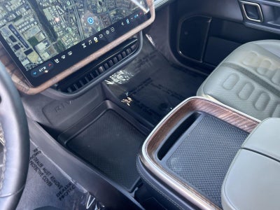 2024 RIVIAN R1S Adventure
