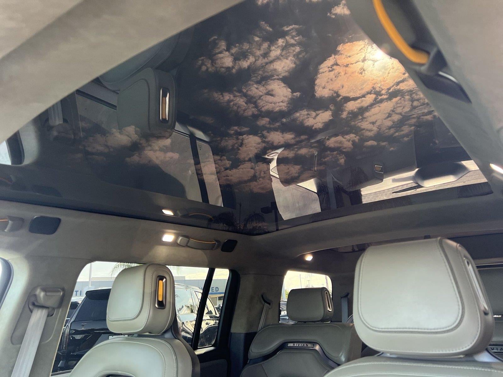 2024 RIVIAN R1S Adventure