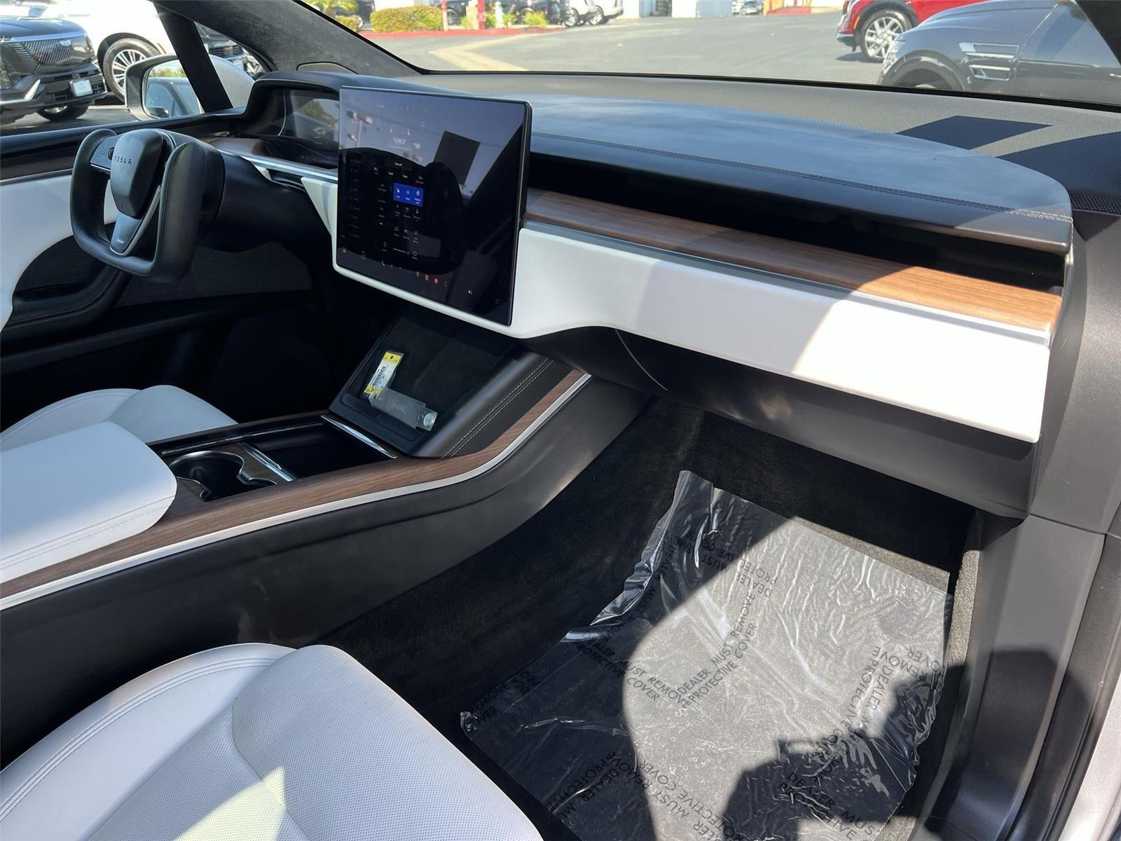 2024 Tesla Model X 4DR AWD LONG RA