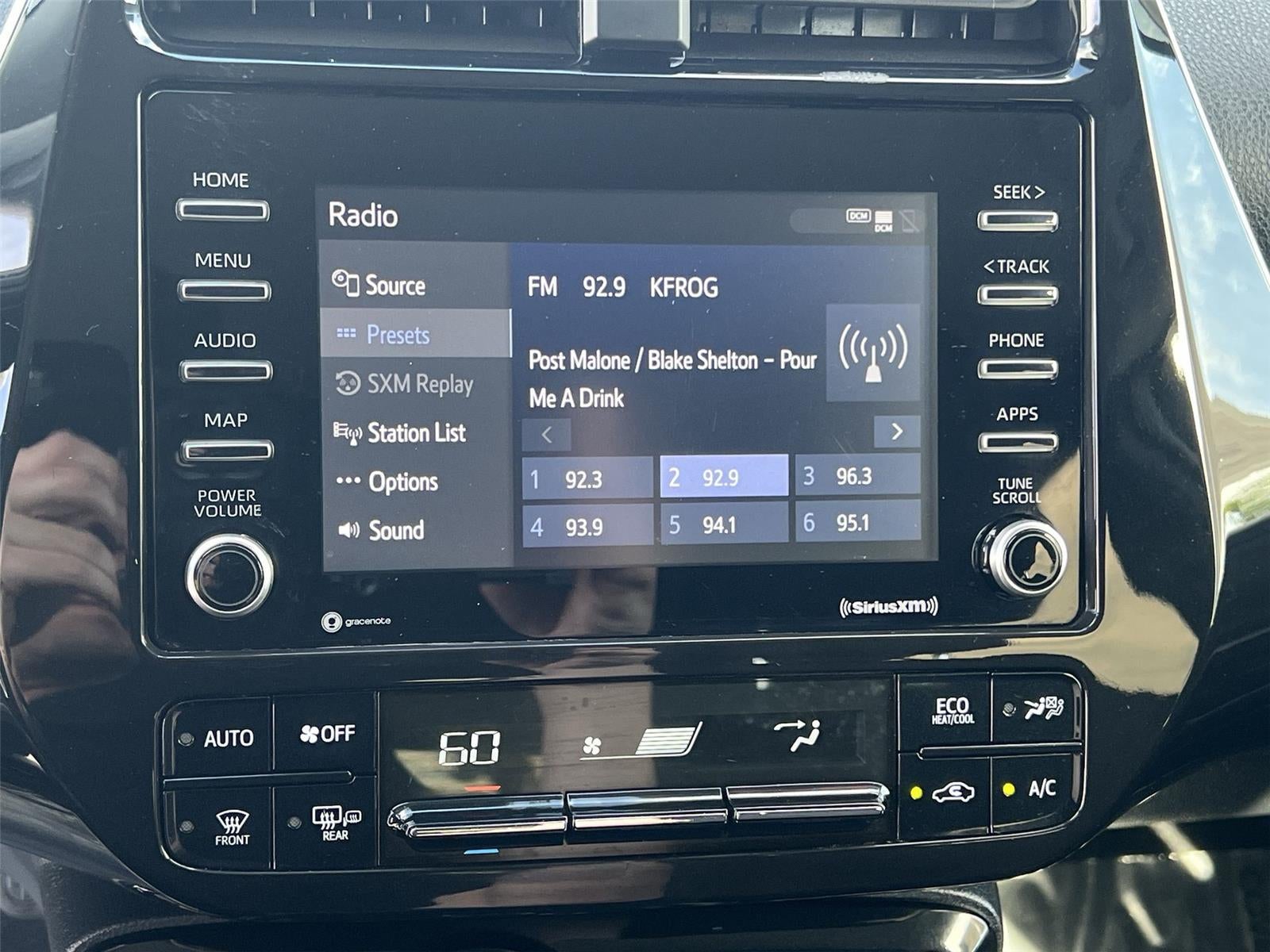 2022 Toyota Prius L Eco