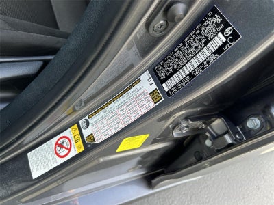 2022 Toyota Prius L Eco