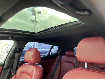 2022 Kia Stinger GT1