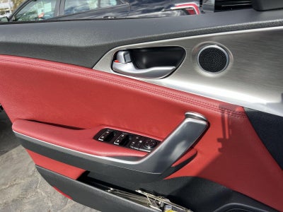 2022 Kia Stinger GT1