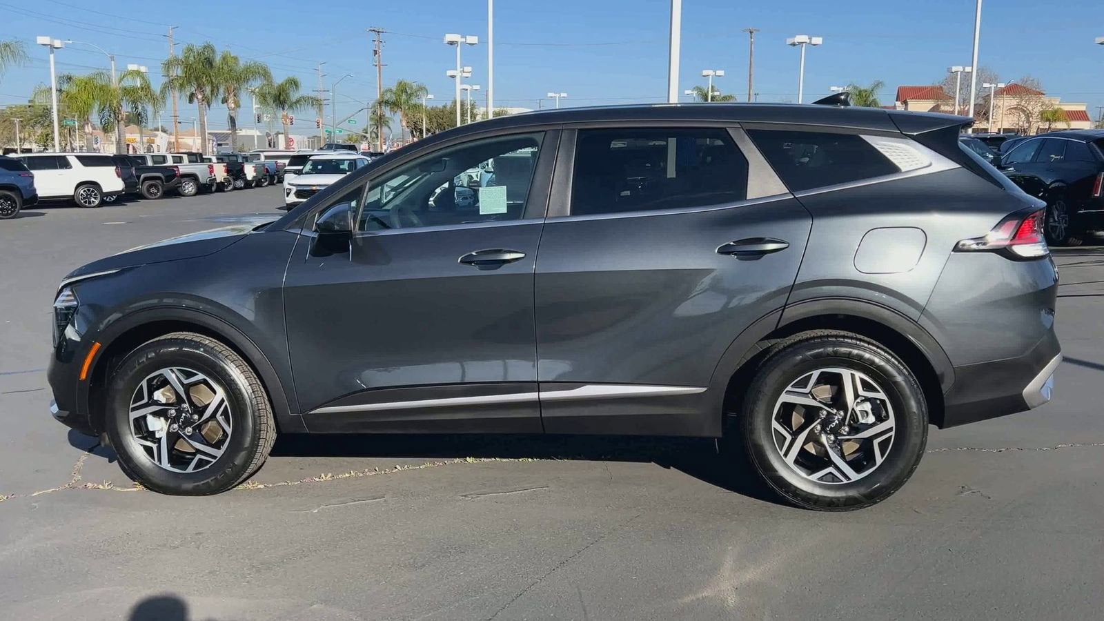 2024 Kia Sportage LX